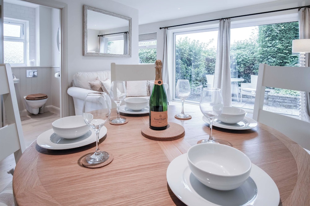 Bayview 3 - 2 Bedroom - Bayview Oxwich