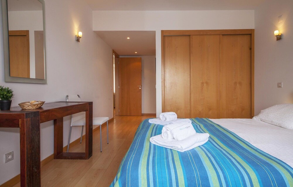 B40 - Dom Manuel Apartment view 3