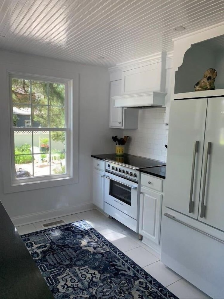 OAK Avenue 16