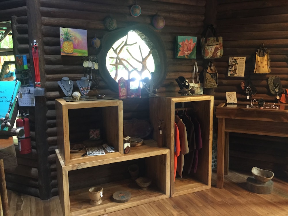 Cinco Ceibas Lodge