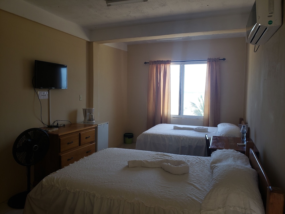 Belize Vacations - Pal's on the Beach - A Gold Standard Hotel - Property Image 79