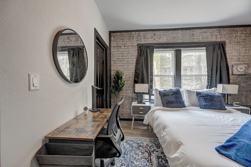 ROVE LIVING/KB - Prospect