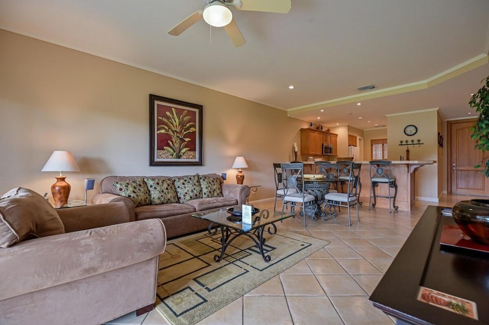 CR Luxury Del Mar 5H 2 Bdrm