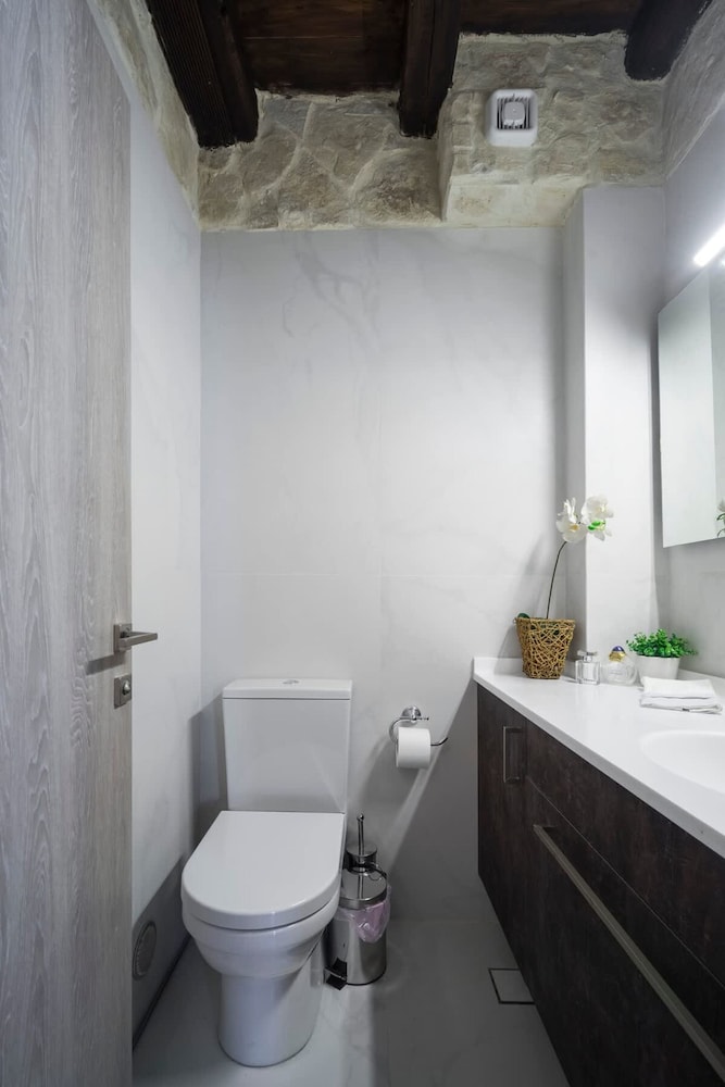 Heraklion Twins House - Private Pool Retreat