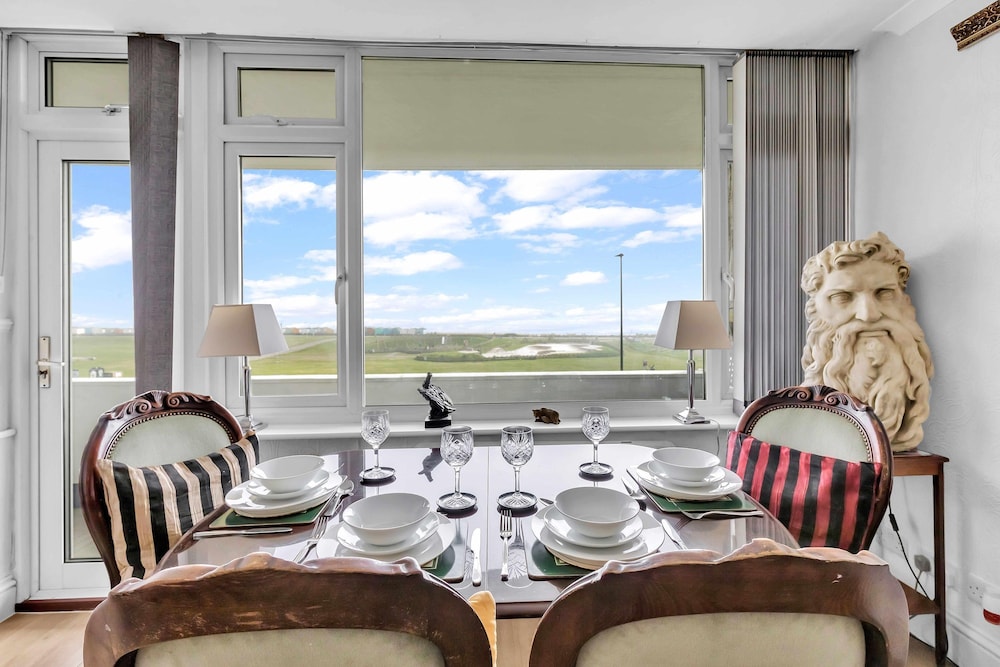 Ocean Stay With Direct Seaviews By My Getaways