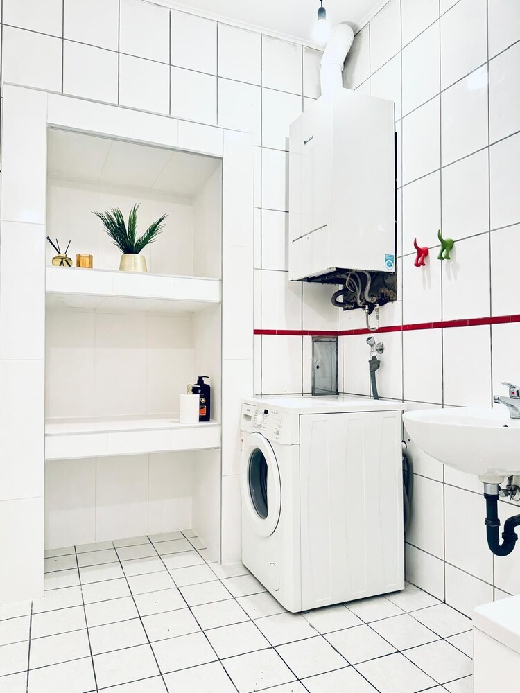 Stylish 5BR 7min to Westbahnhof