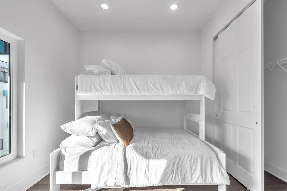 Azul Townhomes A4 - Sunset