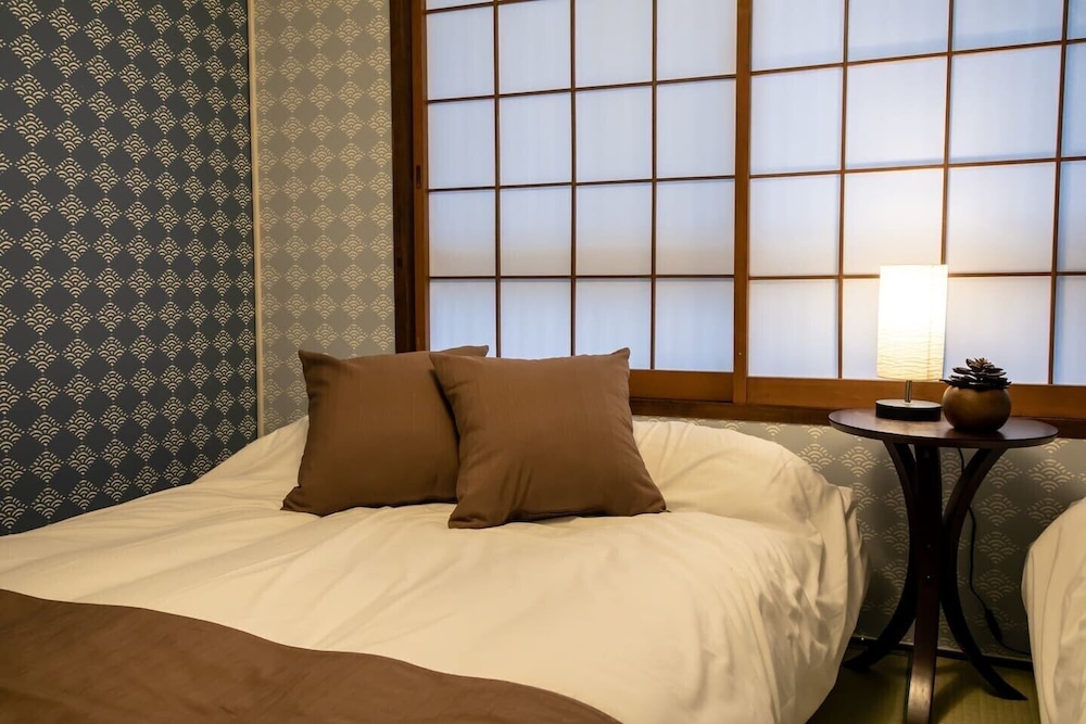R-Guest Residence
