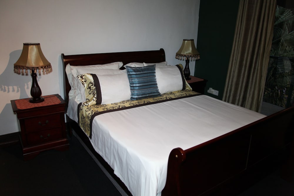 Africanza Lodge and Restaurant