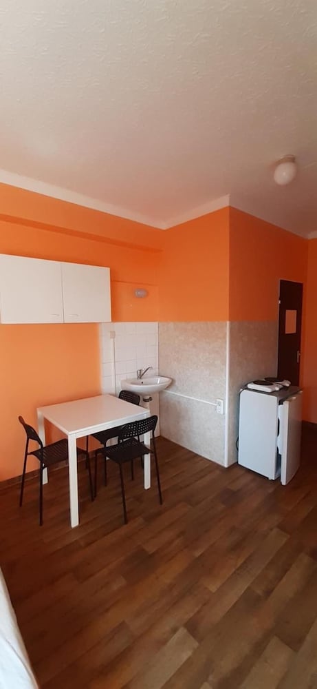 2-Rent Group Hostel Apartments EVE74
