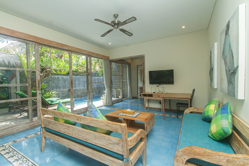 Sari Dana Villas