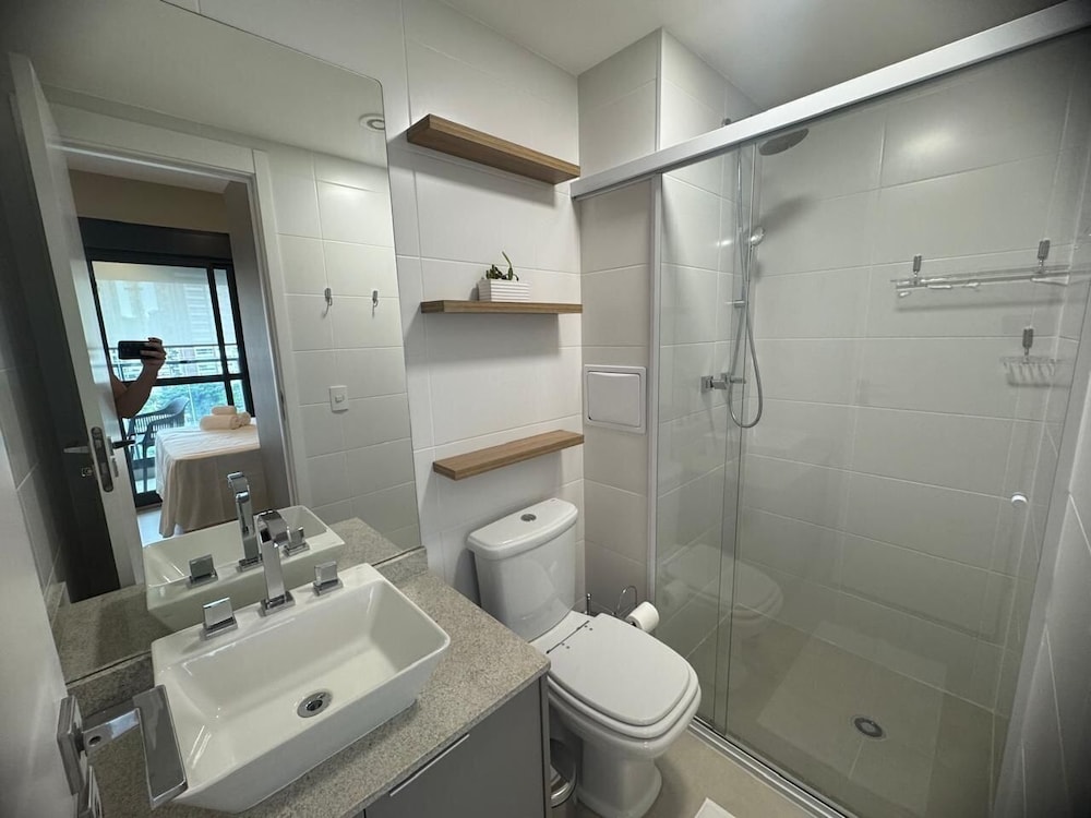 Haus Mitre Residences