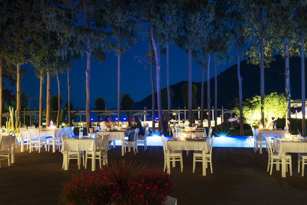 Liv Otel By Bellazure - Image 38