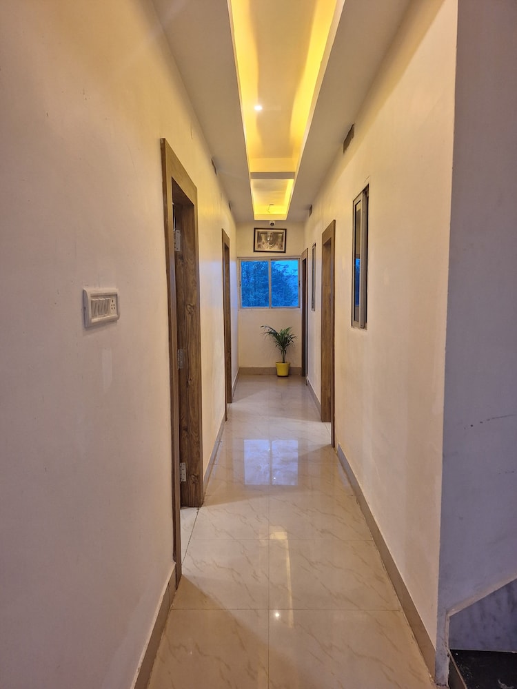Hotel Yogita Inn