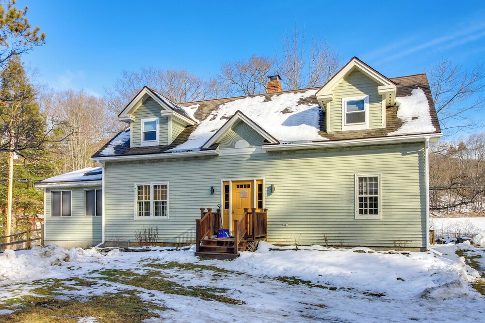Hiking & Skiing Galore! Home in East Wallingford