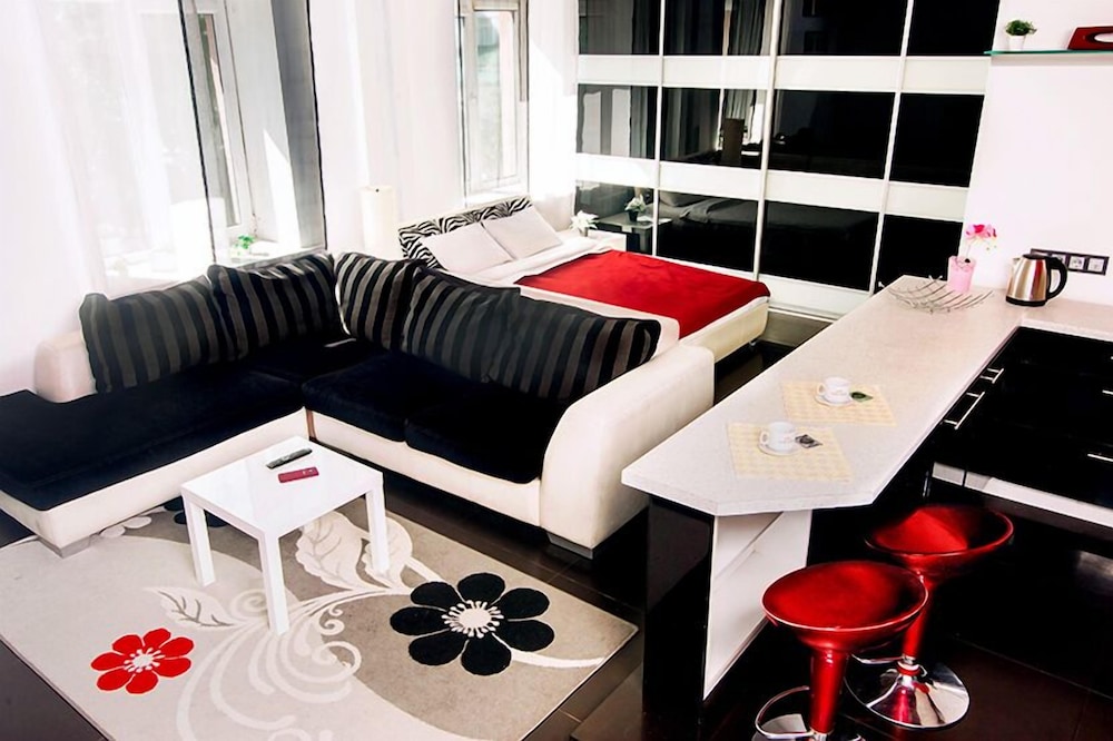 apartments on Lenina 4 view 2