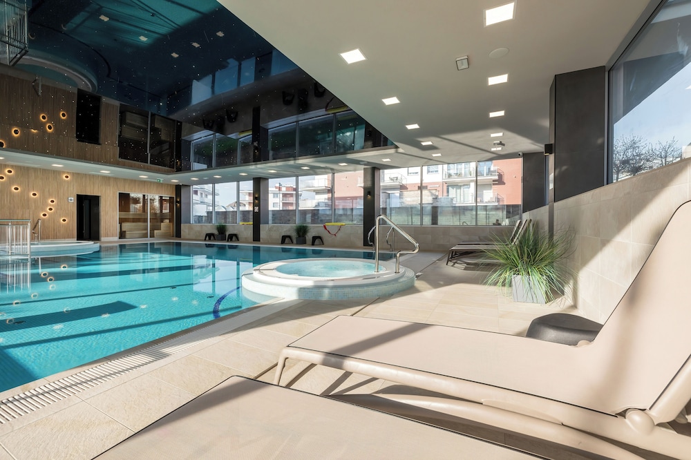 Klifowa Resort Rewal by Renters Prestige