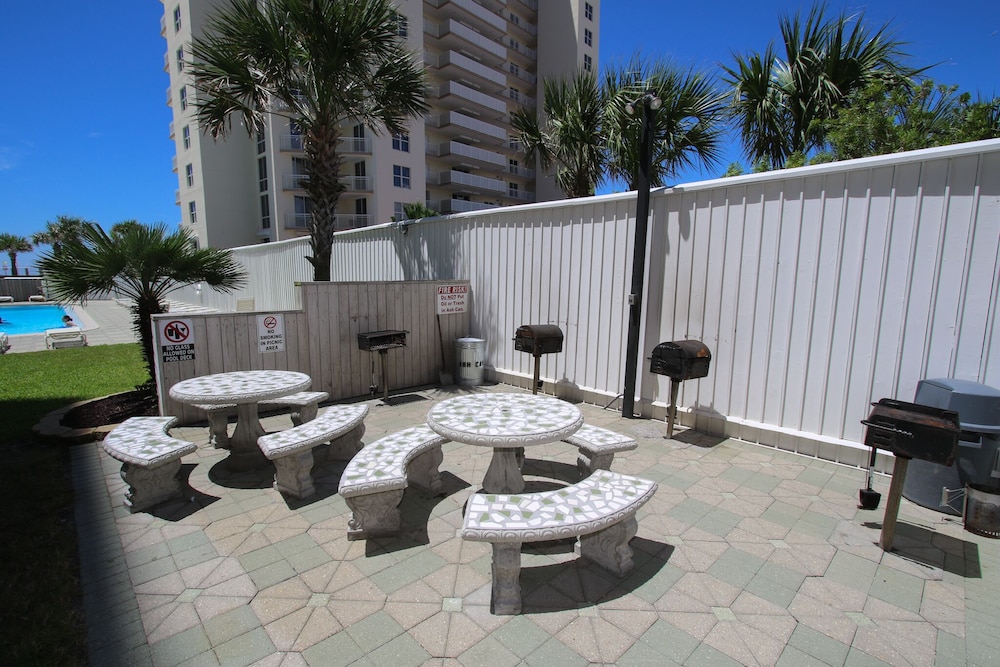Navarre Towers by Southern Vacation Rentals