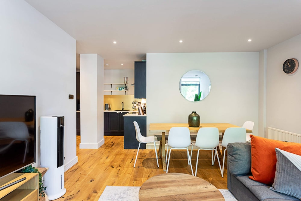 Stunning Modern Apartment in the Heart of Holborn