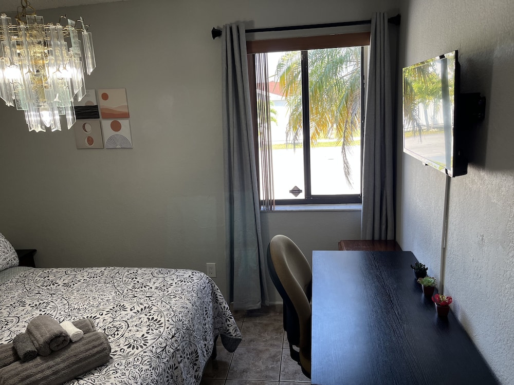 Amazing & cozy Duplex near Zoo Miami
