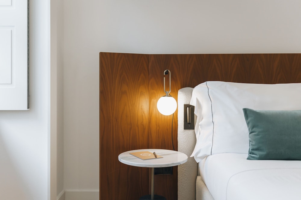 Feel Porto Cl Rigos Charm Flat 1 1