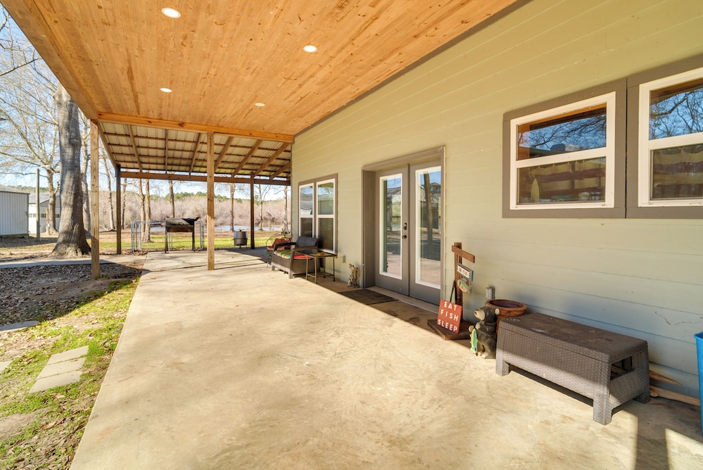 Boat Launch On-site: Lakefront Toledo Bend Getaway