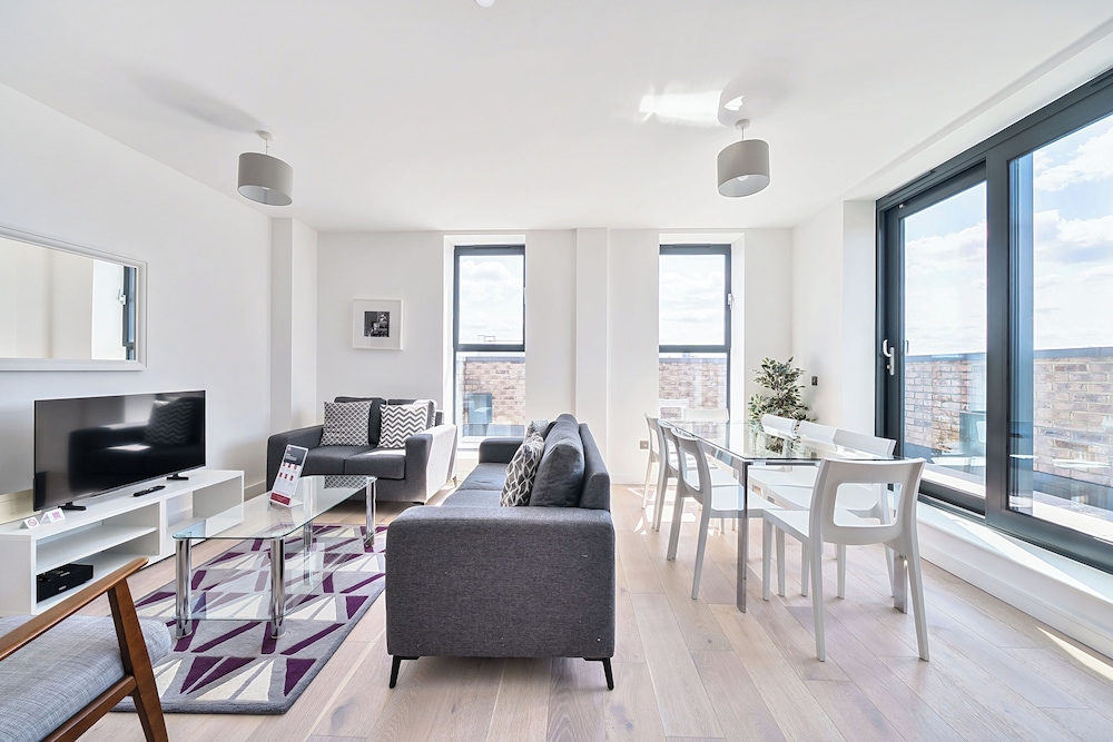Roomspace Apartments -Caroline Street