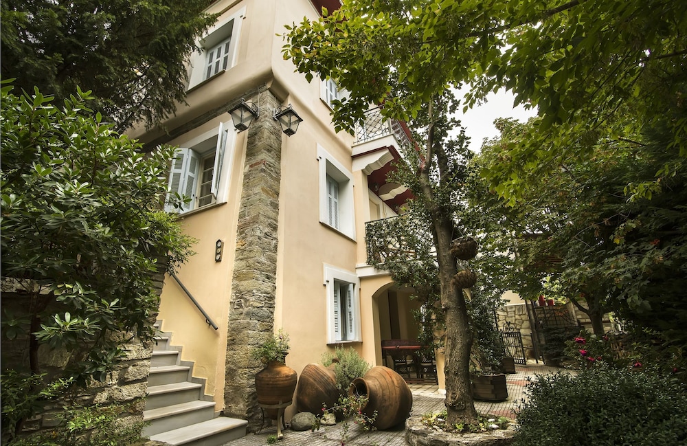 Hotel Archontiko Stamou Hotel - Image 1