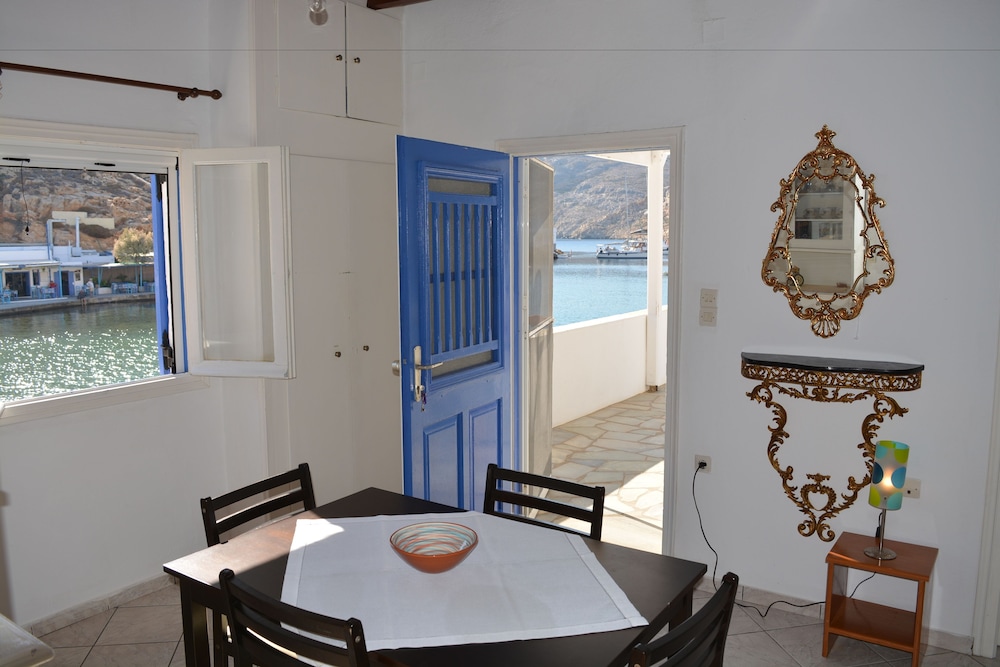 Ammos Holiday House