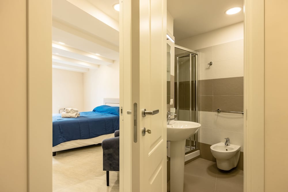 Palazzo Maddaloni Sweet Home By Napoliapartments