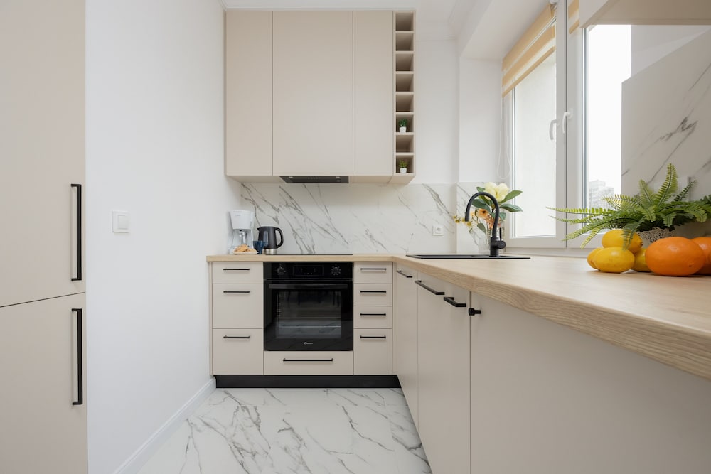 Ludwiki Apartment Warsaw Wola by Renters view 3