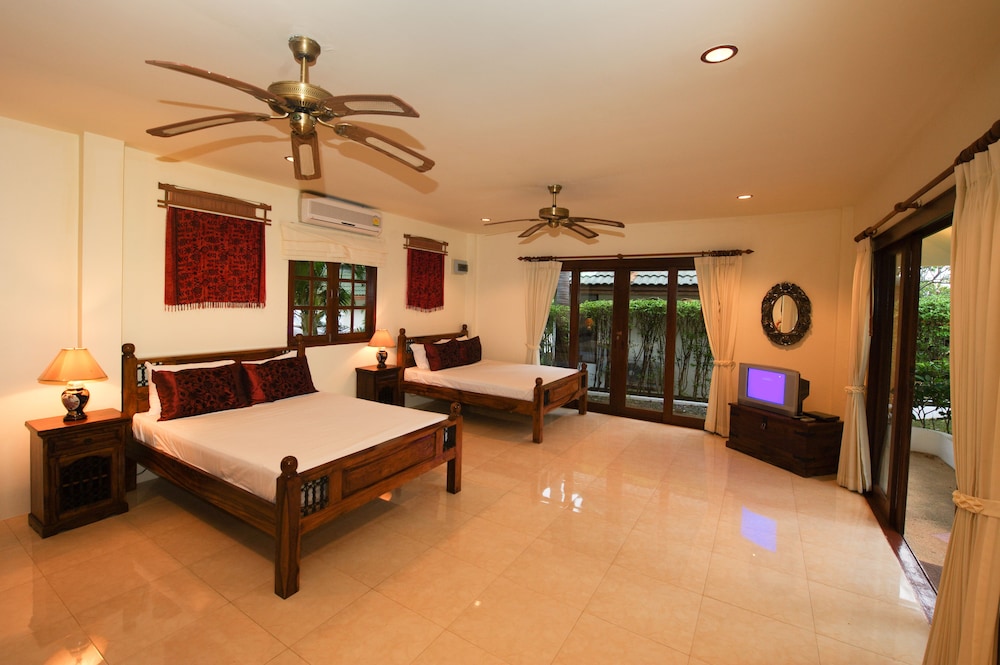 Idyllic Samui Beach Villa Resort