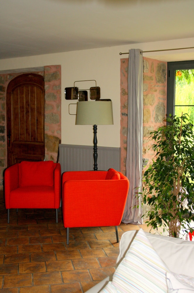 Bed in Bellongue