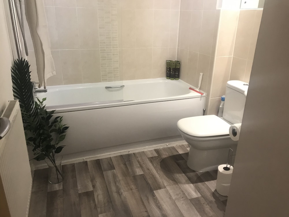2-bed Apartment Sleeps 4 With Garden view 4