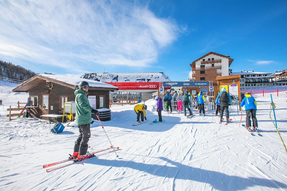Grange Hike & Ski - 40D Sestriere view 3