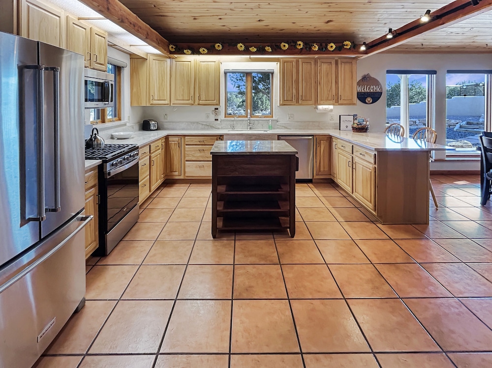 Whispering Deer Retreat 3 Bedroom Home