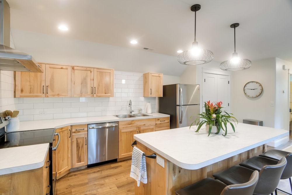 Ski, Hike, Explore: Modern Guest Suite in Rigby