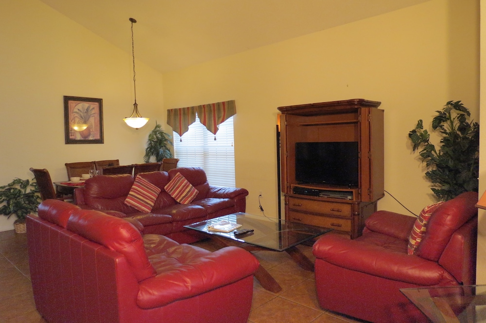 Deluxe Homes with Private Pool by SVV - Image 5