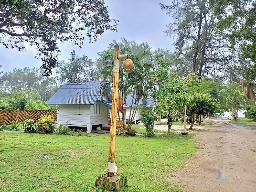 PAN Beachfront Resort Krabi