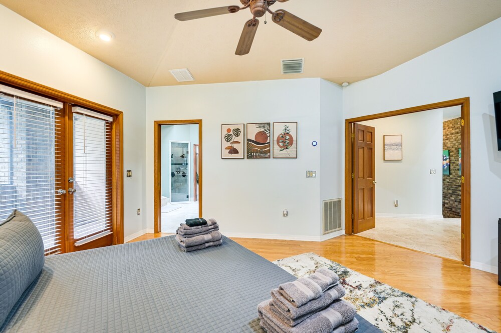 Tampa Vacations - Convenient Tampa Home: Lanai, Pool - Property Image 6