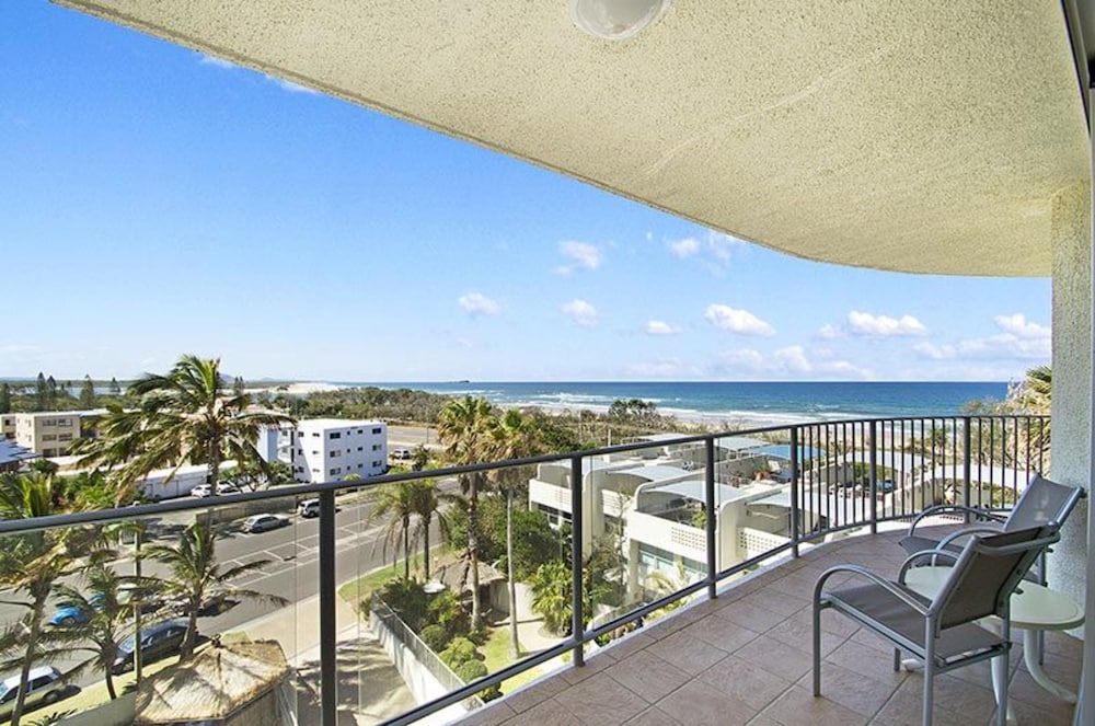 Chateau Royale Beach Resort Maroochydore