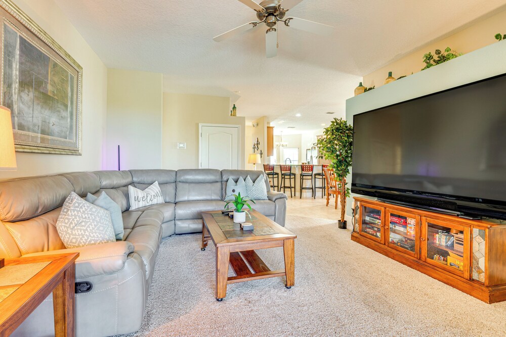 10 Mi to Disney: Family Home w/ Game Room!