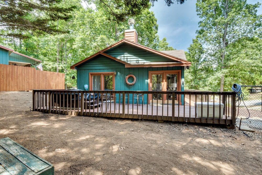 Dock & Hot Tub at Fair Play Hideaway!