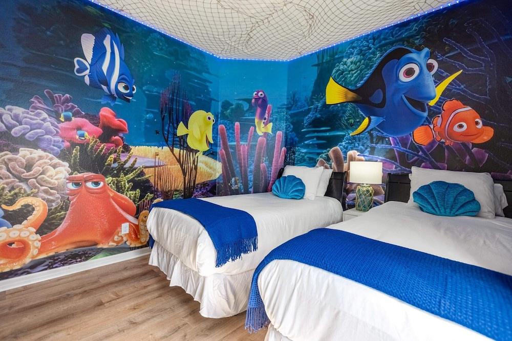 Upstay: Crystal Cove Resort Villa w/ Pool & Games