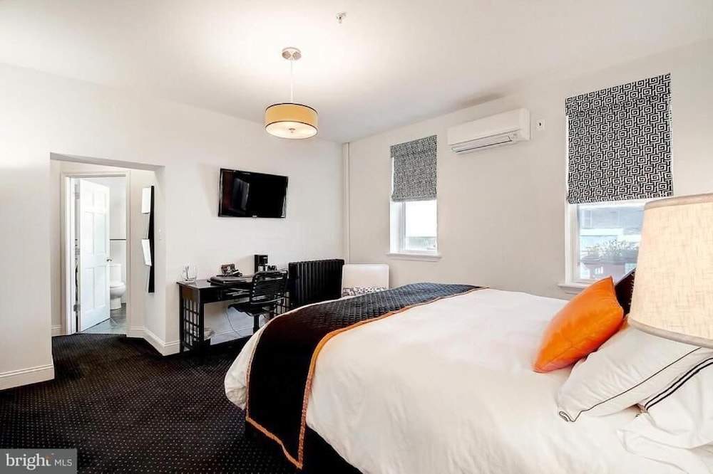 BlancNoir Bed & Breakfast