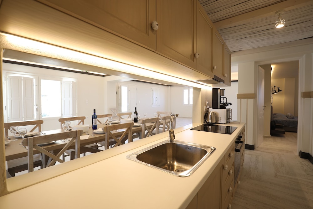 EOS Villa