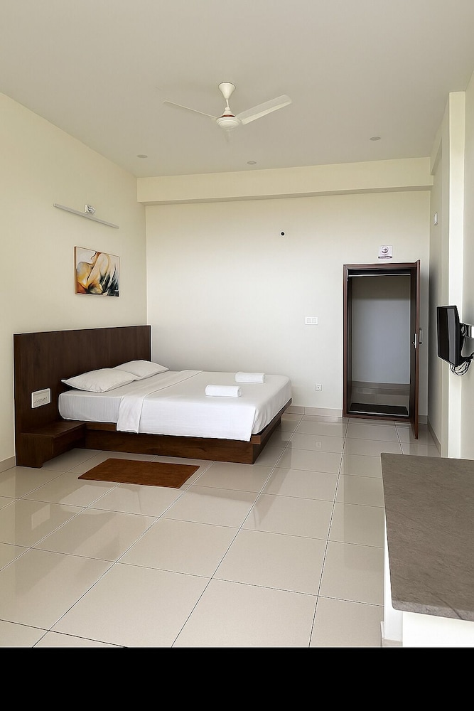 Savi Service Apartments