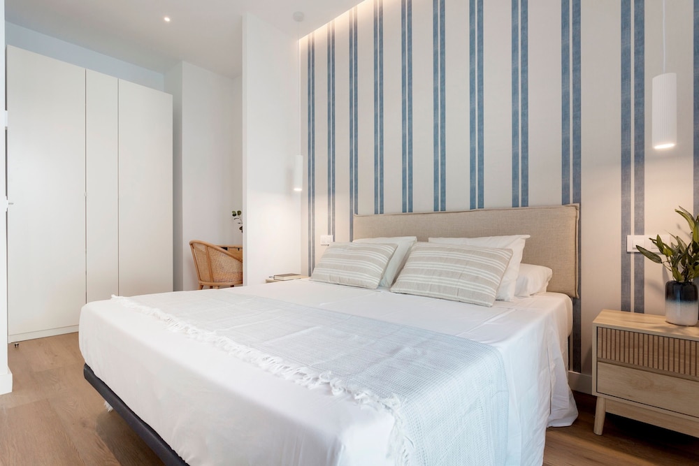 Lovely 2BD Apartment in Madrid Zabaleta I