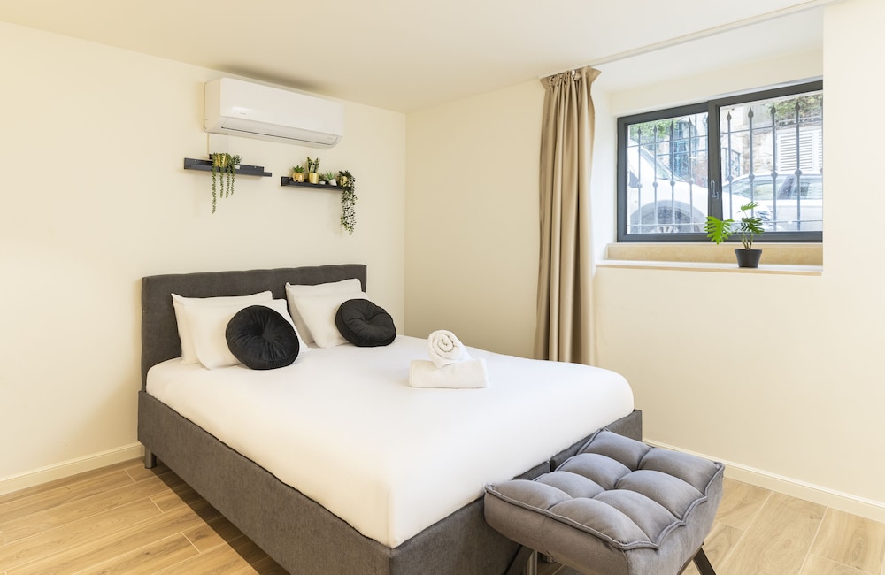 The Pearl of Nachlaot Apartments view 2