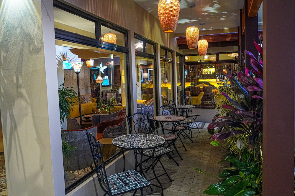 Monteverde Cloud Forest Vacations - Sibu Lodge - Property Image 2